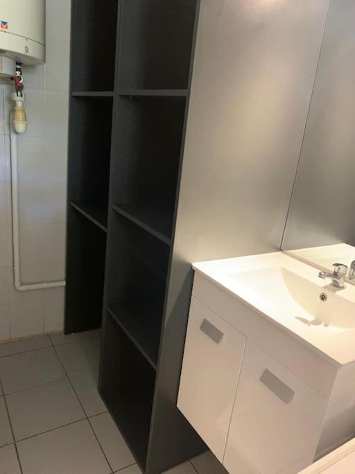 Petit Prix Et Grand Confort A Saint Gilles Les Bains Exteriér fotografie